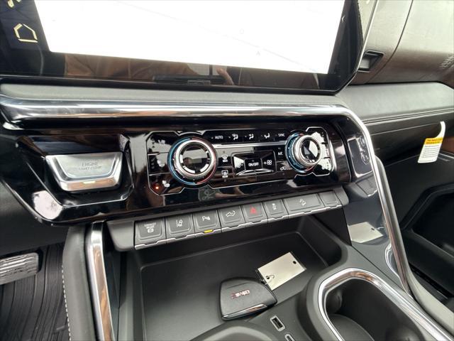 new 2025 GMC Sierra 2500 car, priced at $100,600