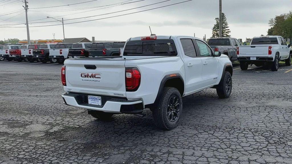 new 2025 GMC Canyon car, priced at $40,095