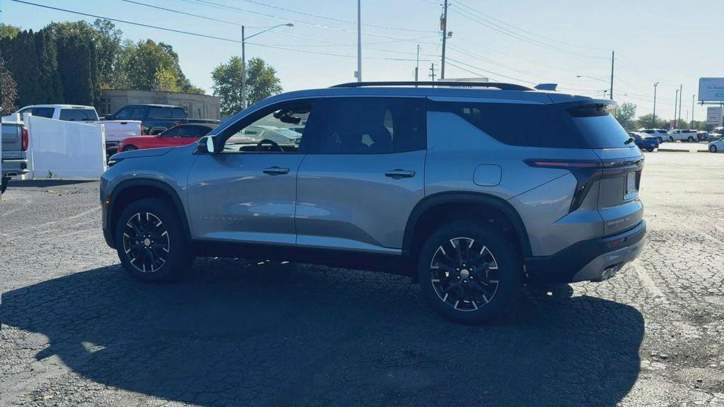 new 2026 Chevrolet Traverse car, priced at $48,420