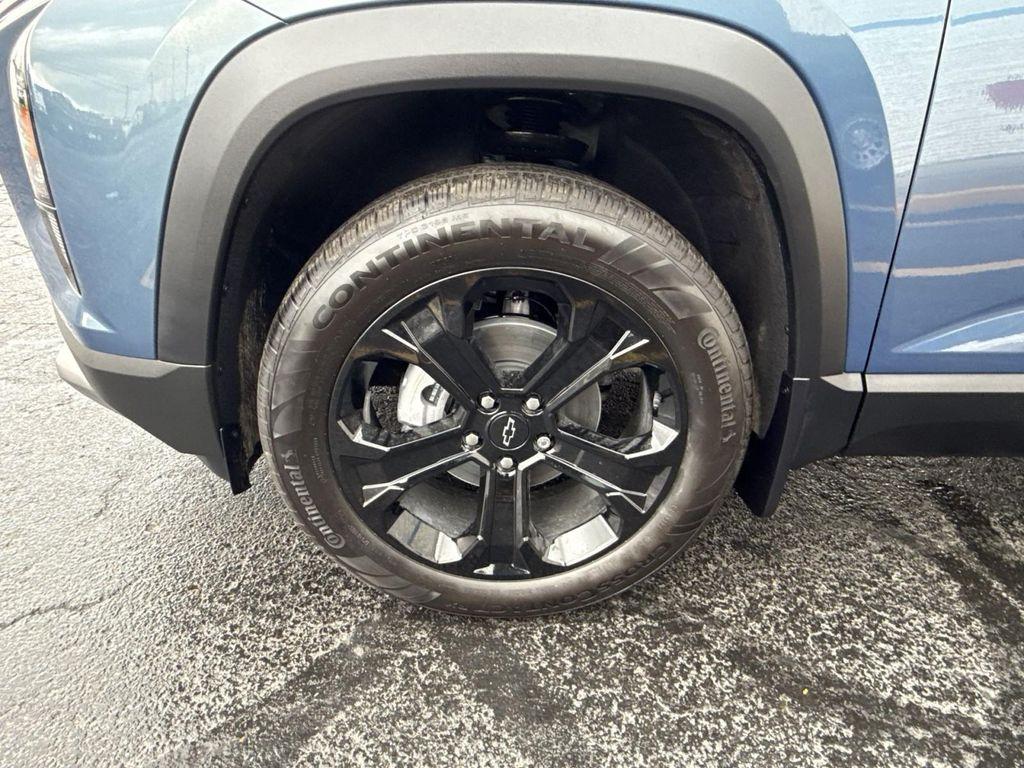 new 2026 Chevrolet Equinox car, priced at $35,835