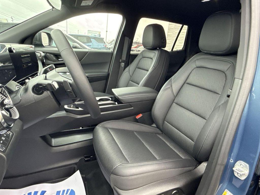 new 2026 Chevrolet Equinox car, priced at $35,835