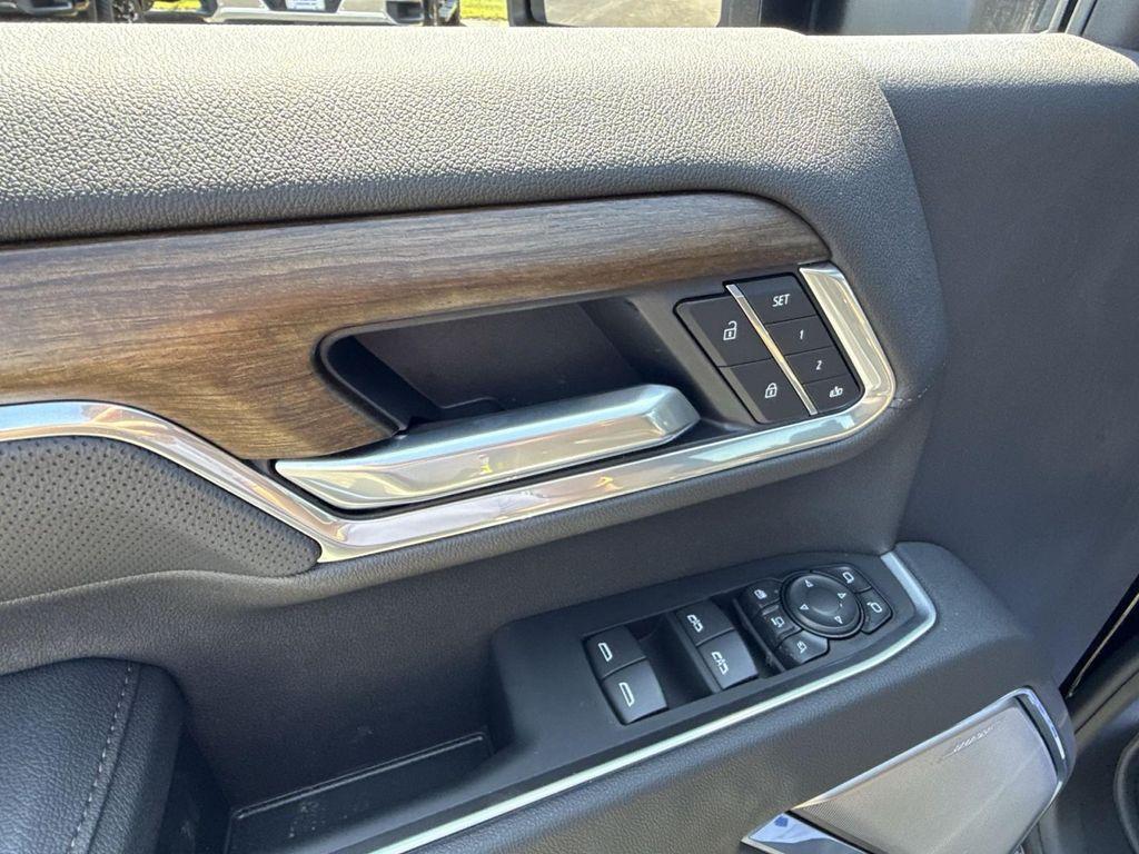 new 2025 Chevrolet Silverado 3500 car, priced at $91,540