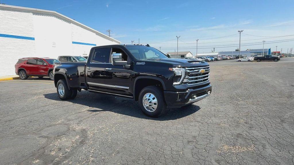 new 2025 Chevrolet Silverado 3500 car, priced at $91,540
