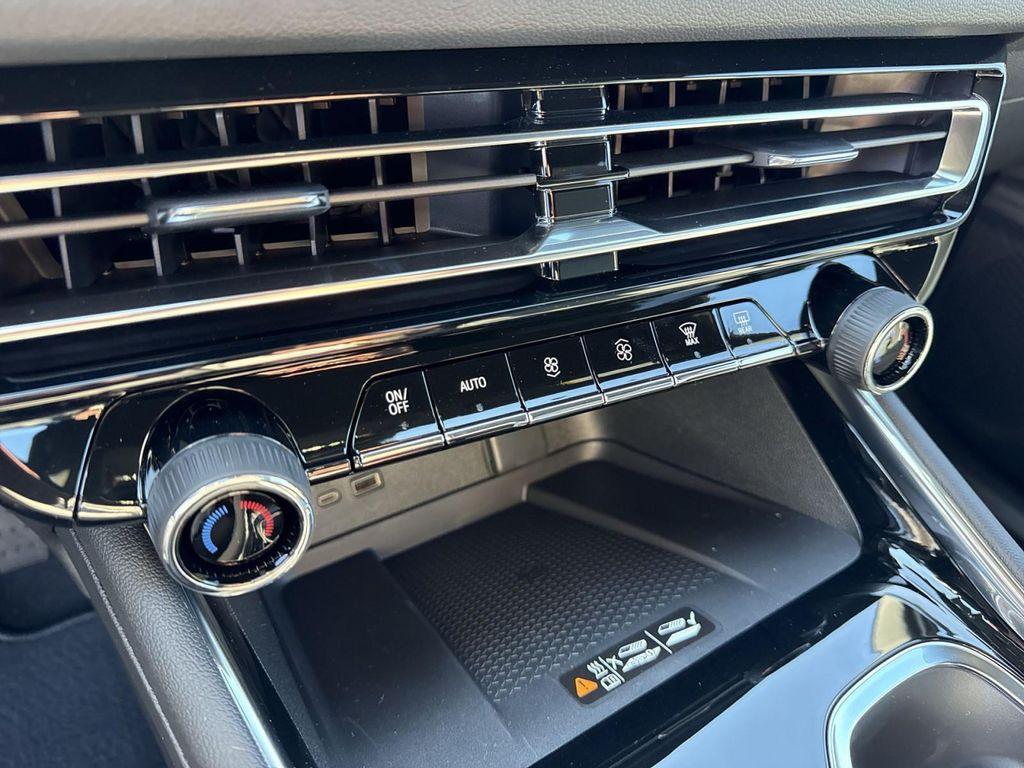 new 2026 Chevrolet Traverse car, priced at $46,205