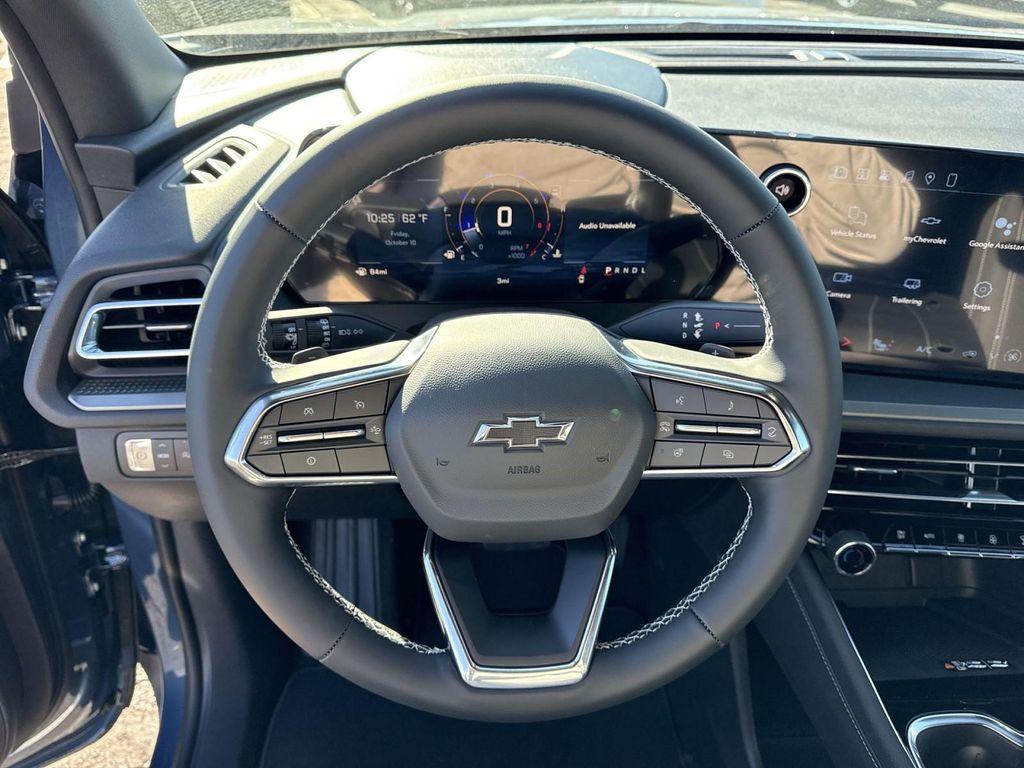 new 2026 Chevrolet Traverse car, priced at $46,205