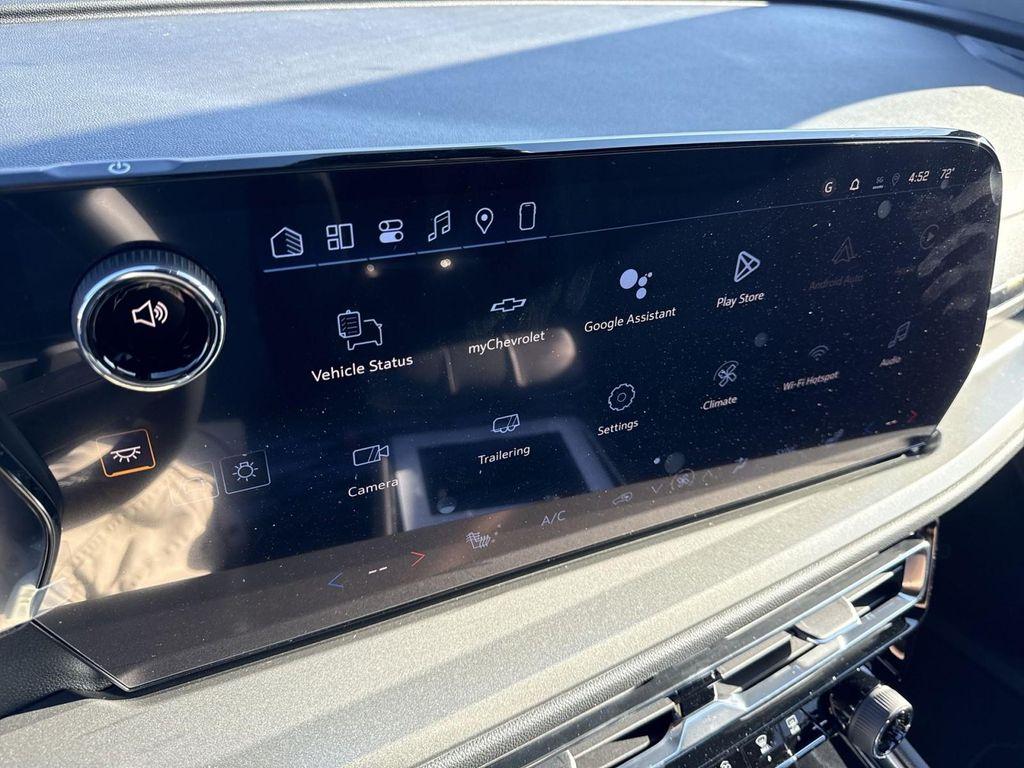 new 2026 Chevrolet Traverse car, priced at $48,915