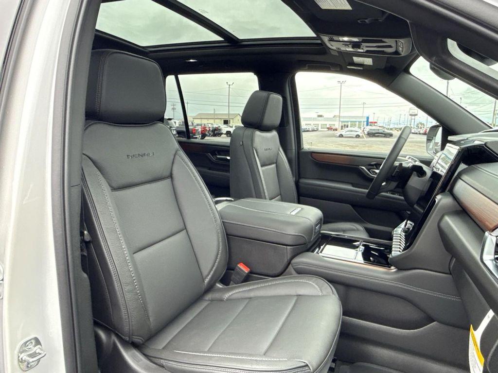 new 2025 GMC Yukon car, priced at $90,655