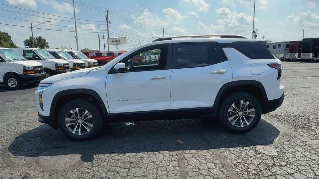 new 2026 Chevrolet Equinox car, priced at $33,640