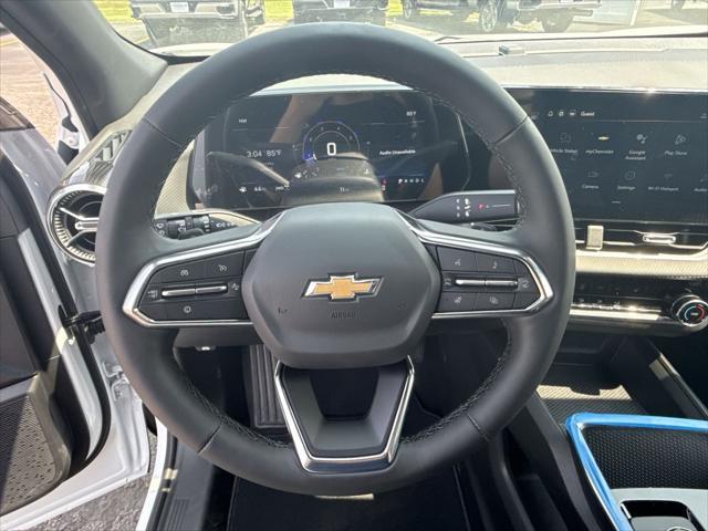 new 2026 Chevrolet Equinox car, priced at $31,995