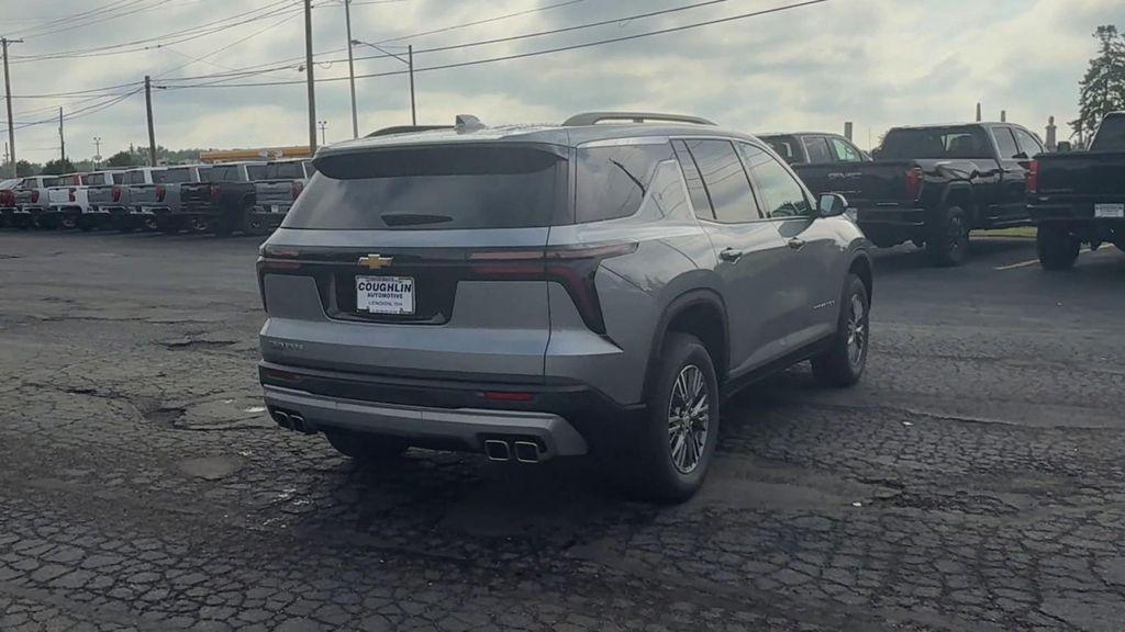 new 2026 Chevrolet Traverse car, priced at $43,120