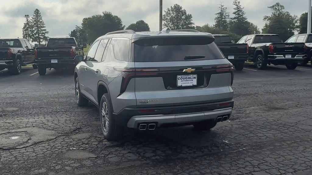 new 2026 Chevrolet Traverse car, priced at $43,120