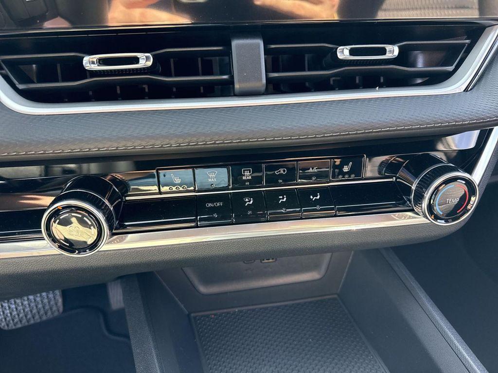 new 2026 Chevrolet Equinox car, priced at $30,495