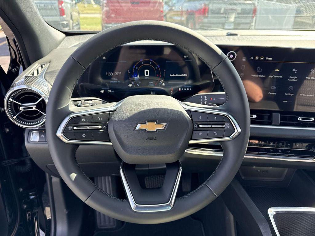 new 2026 Chevrolet Equinox car, priced at $30,495