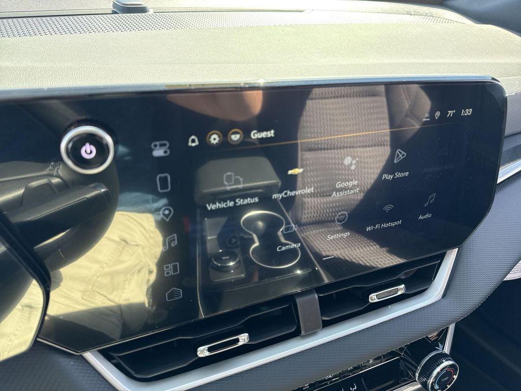 new 2026 Chevrolet Equinox car, priced at $30,495