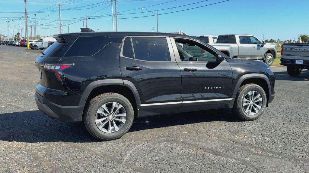 new 2026 Chevrolet Equinox car, priced at $30,495