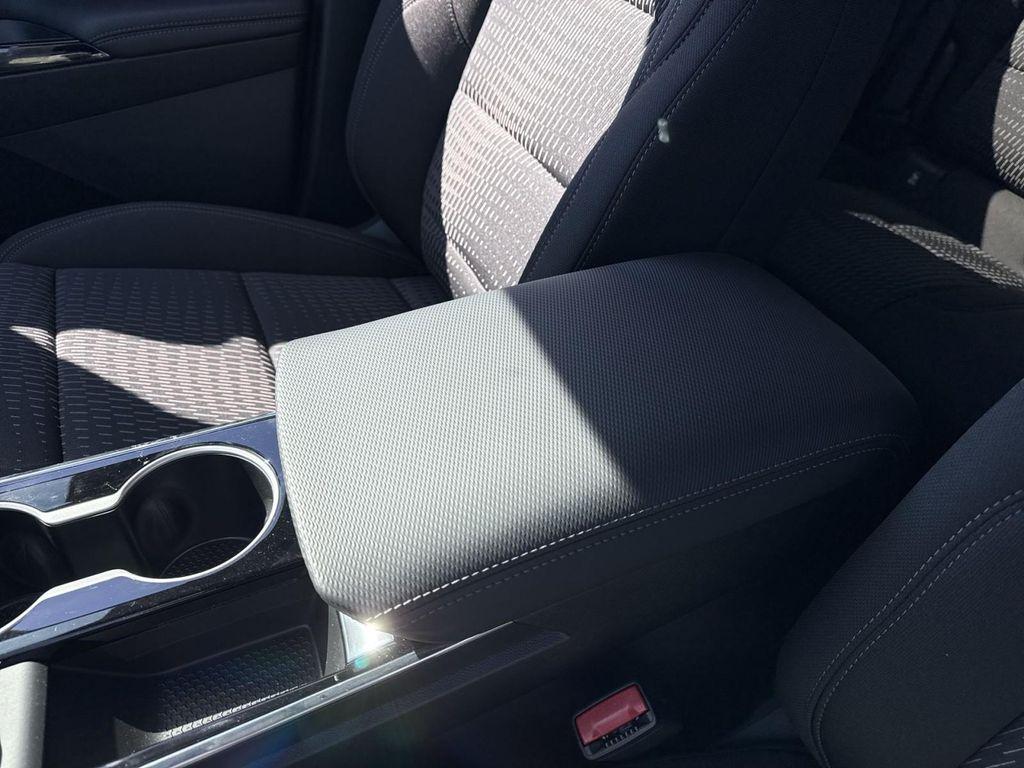 new 2026 Chevrolet Equinox car, priced at $30,495