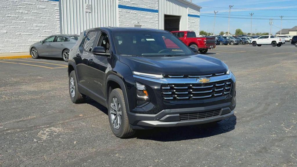 new 2026 Chevrolet Equinox car, priced at $30,495