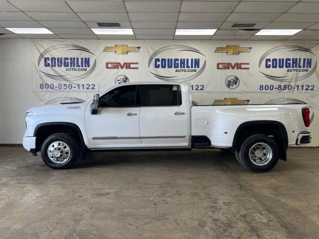 used 2024 Chevrolet Silverado 3500 car, priced at $79,800