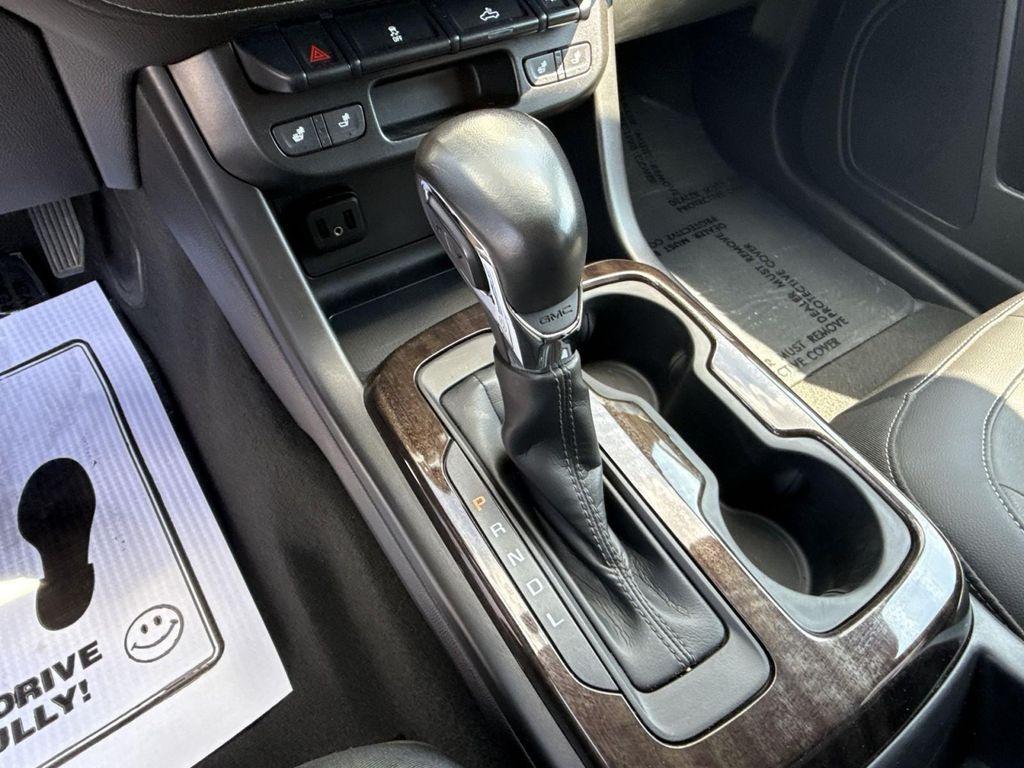 used 2022 GMC Canyon car, priced at $32,800