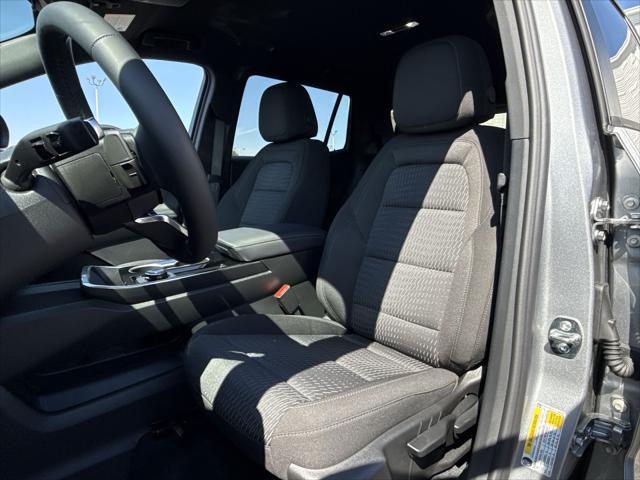 new 2026 Chevrolet Equinox car, priced at $31,995