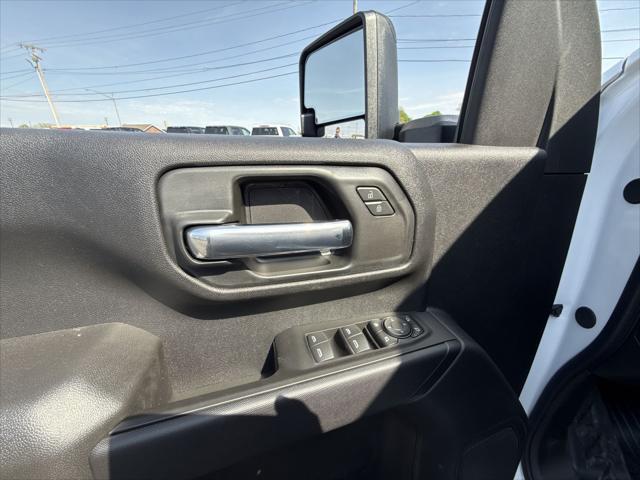 new 2025 Chevrolet Silverado 3500 car, priced at $68,580