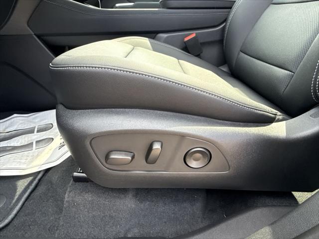 new 2025 Chevrolet Traverse car, priced at $48,969