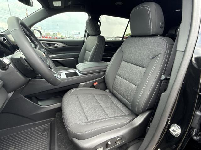 new 2025 Chevrolet Traverse car, priced at $42,560