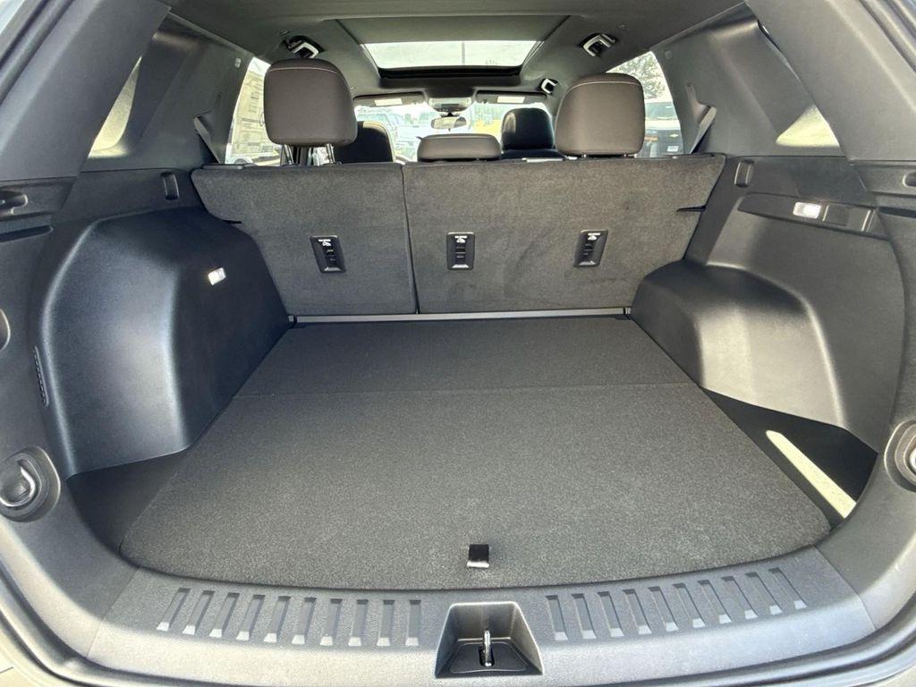 new 2026 Chevrolet Equinox car, priced at $33,640