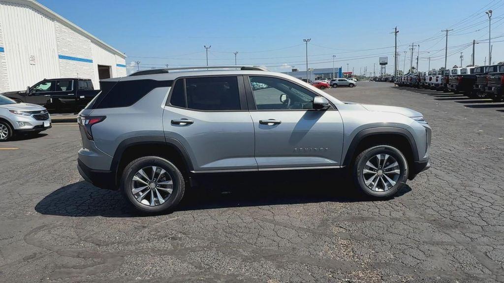 new 2026 Chevrolet Equinox car, priced at $33,640