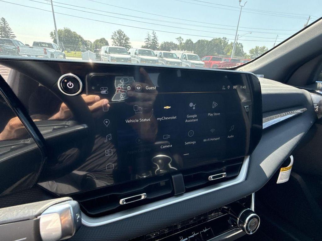 new 2026 Chevrolet Equinox car, priced at $33,640