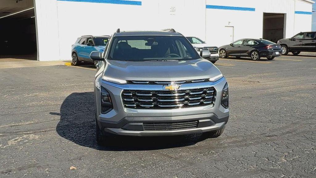 new 2026 Chevrolet Equinox car, priced at $33,640
