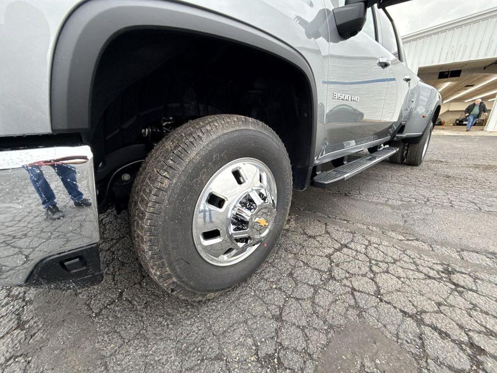 new 2026 Chevrolet Silverado 3500 car, priced at $86,640
