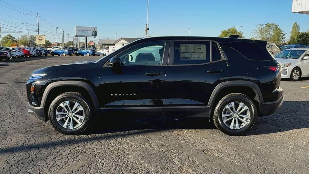 new 2026 Chevrolet Equinox car, priced at $30,495