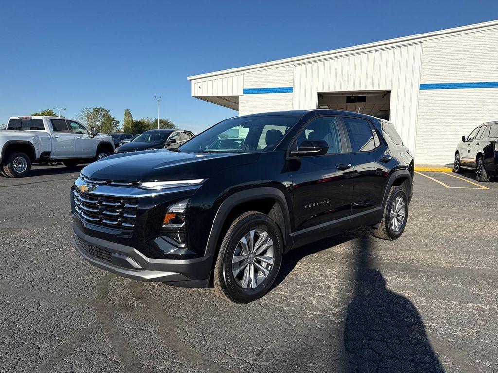 new 2026 Chevrolet Equinox car, priced at $30,495