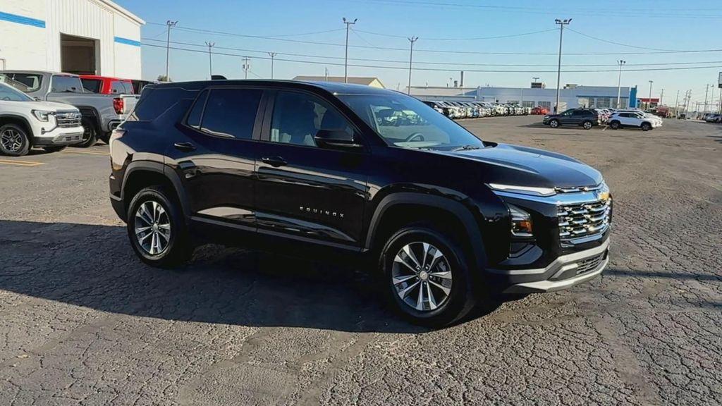 new 2026 Chevrolet Equinox car, priced at $30,495