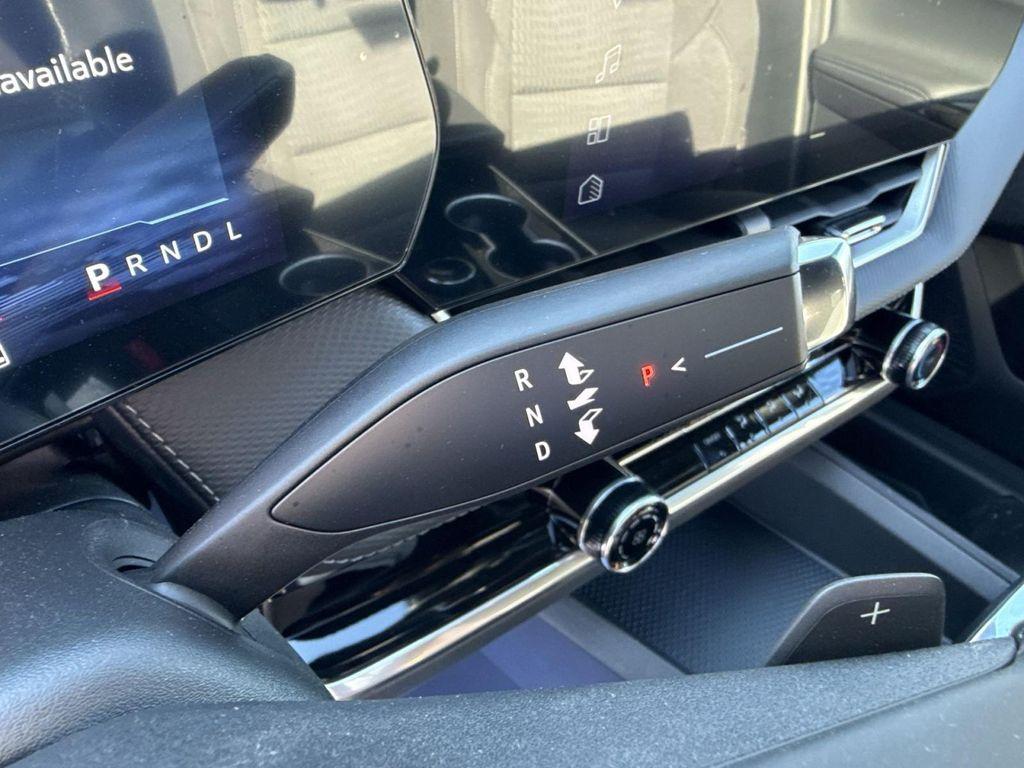 new 2026 Chevrolet Equinox car, priced at $30,495