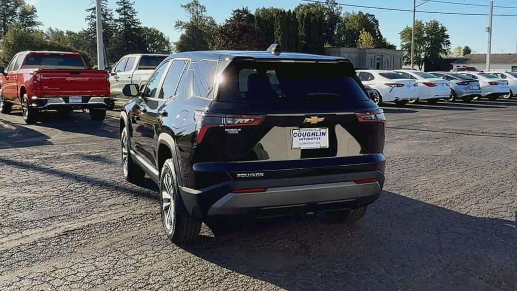 new 2026 Chevrolet Equinox car, priced at $30,495