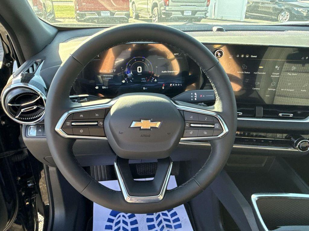 new 2026 Chevrolet Equinox car, priced at $30,495