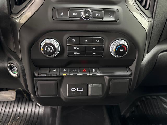 new 2025 GMC Sierra 1500 car, priced at $47,170