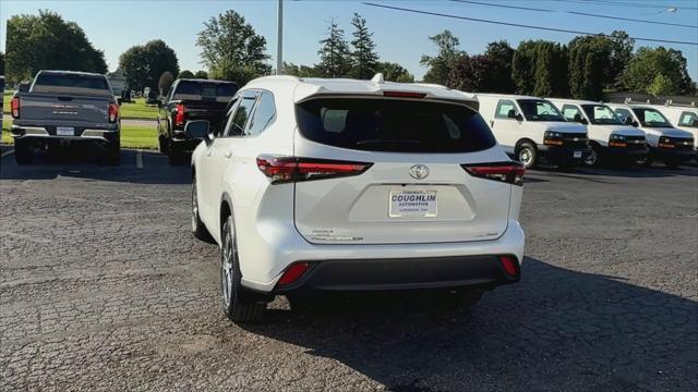 used 2024 Toyota Highlander car, priced at $46,995