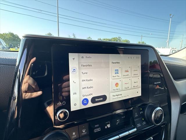 used 2024 Toyota Highlander car, priced at $46,995
