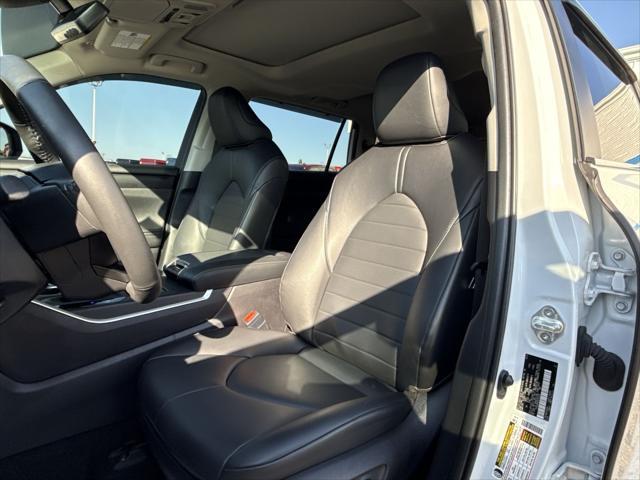used 2024 Toyota Highlander car, priced at $46,995