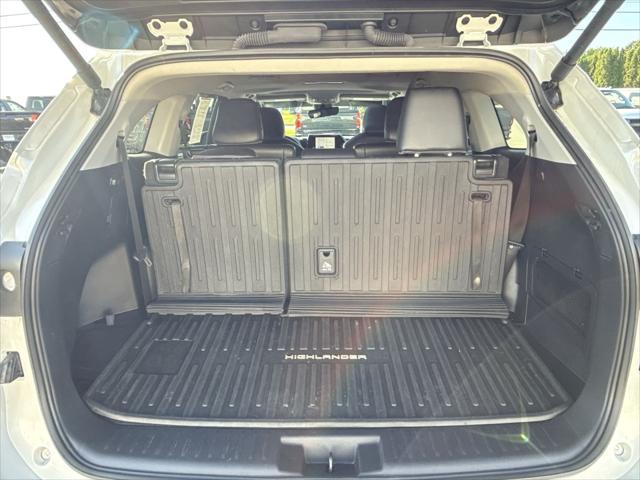 used 2024 Toyota Highlander car, priced at $46,995