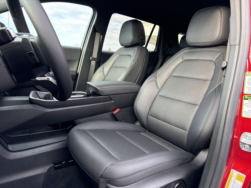 new 2026 Chevrolet Equinox car, priced at $35,040