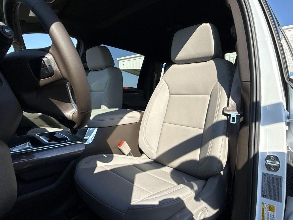 new 2025 Chevrolet Silverado 3500 car, priced at $87,000