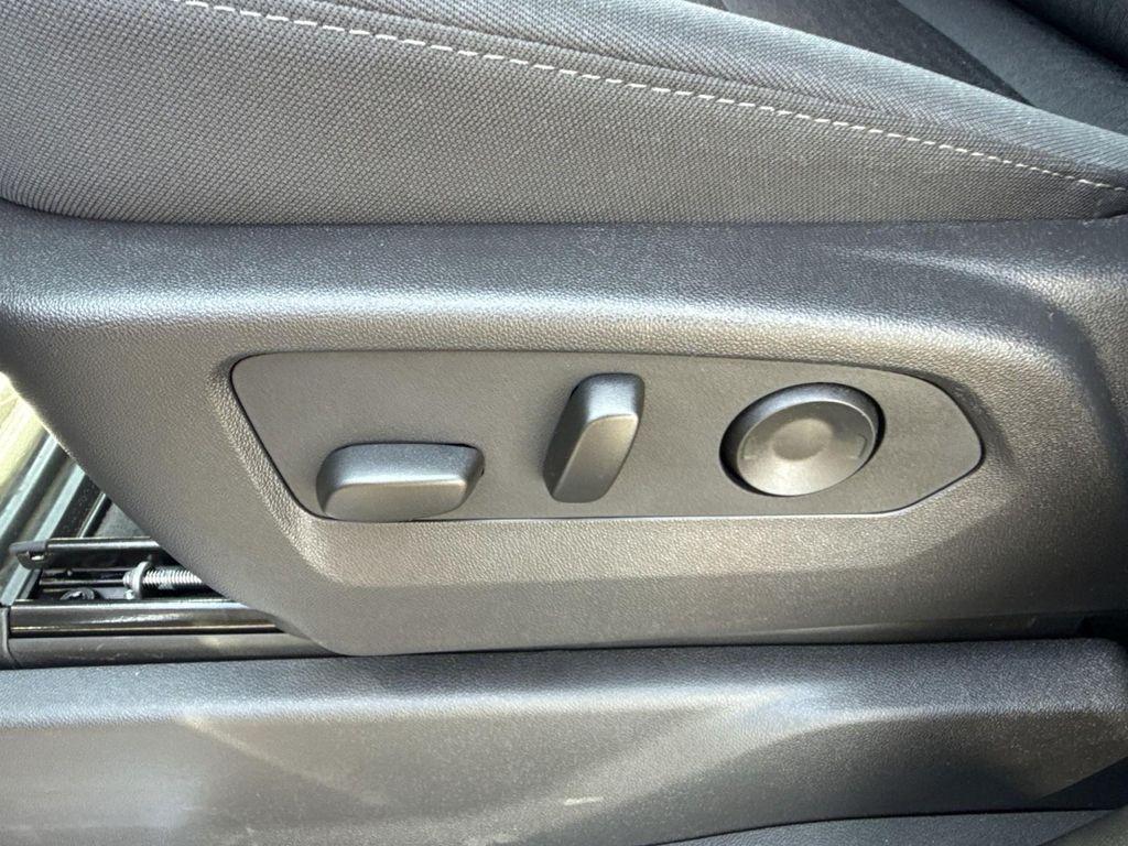 new 2025 GMC Sierra 1500 car, priced at $57,590