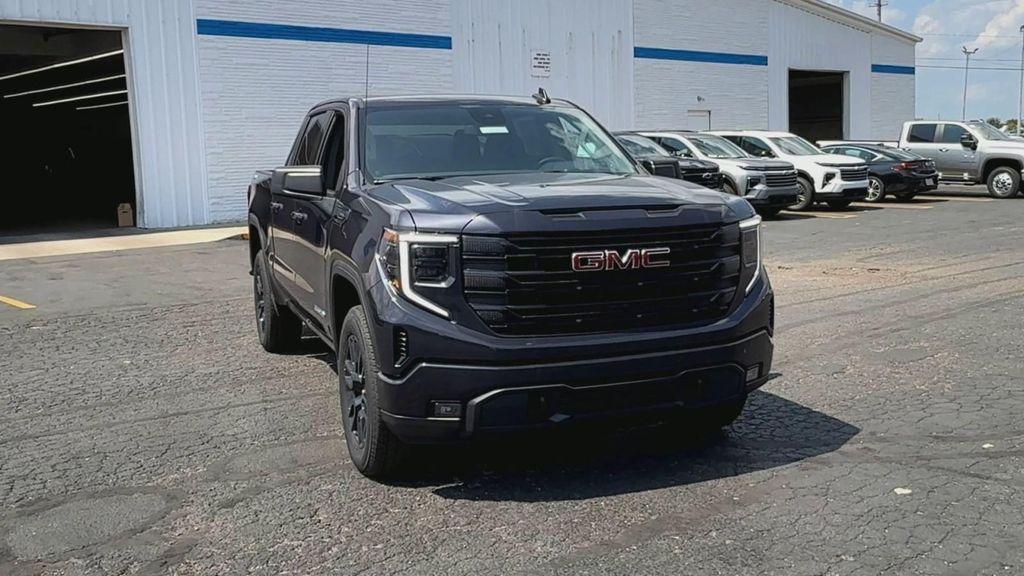 new 2025 GMC Sierra 1500 car, priced at $57,590
