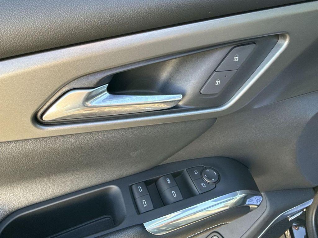 used 2024 Chevrolet Traverse car, priced at $40,795