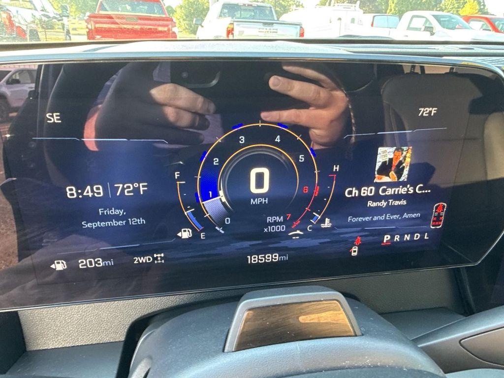 used 2024 Chevrolet Traverse car, priced at $40,795