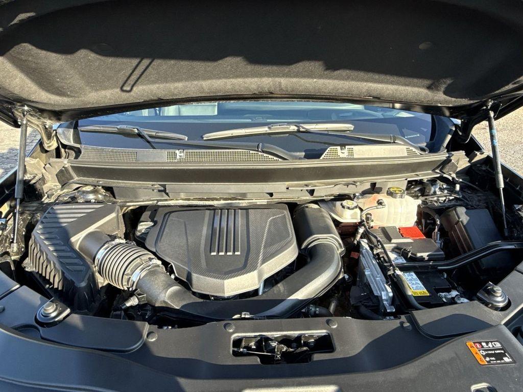 used 2024 Chevrolet Traverse car, priced at $40,795